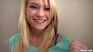 Ambrosial Chloe Foster play with her lovehole