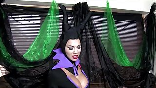 COSPLAY BABES Maleficent Playing Solo