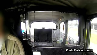 Big ass British beauty bangs in cab