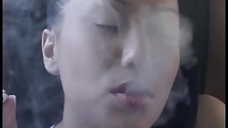 Asian schoolgirl bimbo sucks on the bus