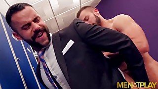 MENATPLAY - Manager Teddy Torres anal fucked by Diego Reyes