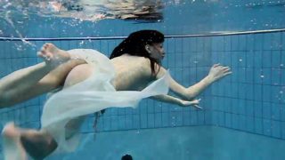 Special Czech teen hairy pussy in the pool