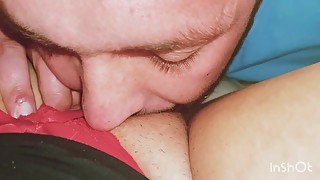 Pussy lick with vibrator