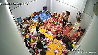 chinese girl changeroom.33