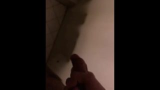 Solo male masturbates while taking a shower