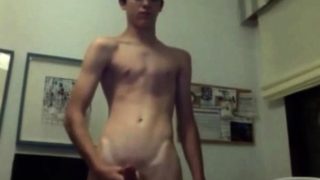 Fuckin HOT Twink Jerking