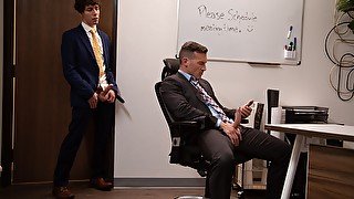 Office stroker gets to fuck another creeper