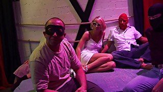 German gangbang-party: Paris Pink enjoys Fickparty