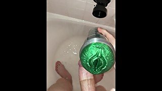 POV: Fucking Alien Pussy In The Shower