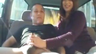 Japanse Milf Beautie In Car Jerking Dude