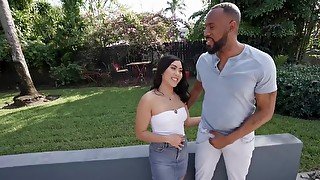 Jovan Jordan spanks Emerald Loves as she rides his hard cock