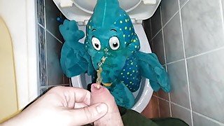 Blue Pterodactil Peeing#1