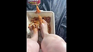 Dirty filthy slut bbw feet play with porn n beans