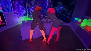 Blacklight Anal With Jackie Ohh - Nikki Rouge