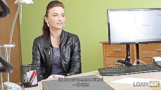 Insatiable Minxs Agent Dirt