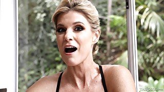 Blonde MILF India Summer knows how to satisfy a horny guy