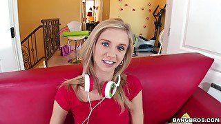 Skinny blonde amateur Rachel James spreads her legs to ride a dick