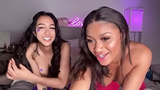 Sommer Isabella and I play with each other for the first time!