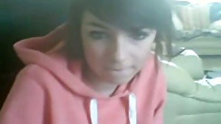 Cute webcam girl has gutts to flash her teen pussy