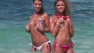 Bikini Girls Show Thier Boobs