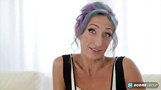 Californian mature in her first-time anal for camera