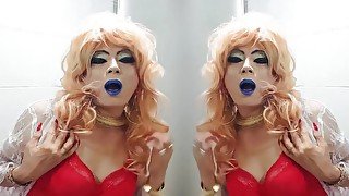 Sissy pornstar niclo sexy makeup jerking