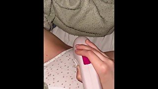 Solo female loud moaning orgasm with back massager (OF:thankgodforstrippersxxx)