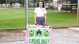 Kharlies Cupcake Sale