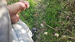 PUBLIC CIRCUMCISED DICK PISS IN NATURE