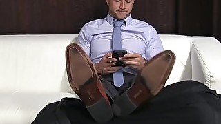 Business stud Kenny has feet worshiped by foot fetishist