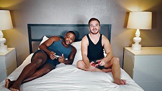 Interracial gay fucking in the bedroom with naughty dudes