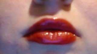 Liquid Lipstick Slowly Applied (NO SOUND) ASMR