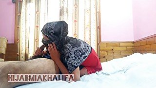 Petite hijabi girl makes Smoking Blowjob and getting rough creampie fuck