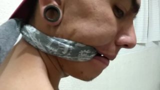 CHICO ATADO Y AMORDAZADO/GUY TIED AND GAGGED