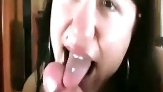 Dirty-minded wild brunette GF of mine just enjoys sucking my dick