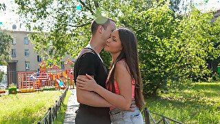 Petite teen Malyshka Che has time allone with her bf