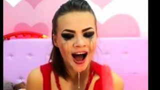 Cam girl face fucks and gags her self hard