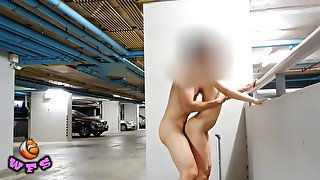 Couple having sex in public parking lot จัดกันลานจอดรถนี่แหละ Full V