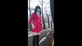 Shy sissy flashing in the park