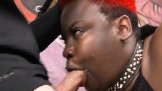 Thick Black Ghetto Whore Gagging On White Dicks In Threesome