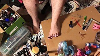 Boobs Ross - Toenail Painting (sloppy)