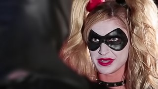 Batman attacks Harley with his cock and makes her absolutely happy