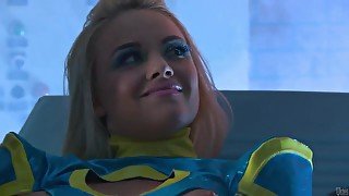 Hot cosplay video of the sexy Alexis Monroe