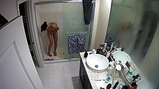 AIDRA FOX SHOWER