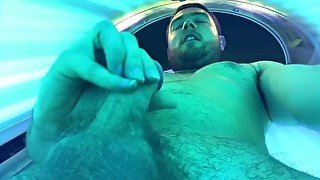 Rubbing one out in a tanning bed