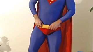 superbulge in superman kit