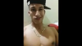 Funkeiro hetero batendo punheta