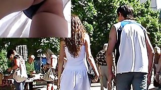 Unforgettable street upskirt flash