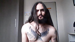 hot headbanger masturbating until cumming