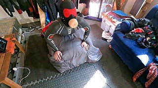 Anon Throat Pussy Show Off in Wetsuit and Mouth Gag